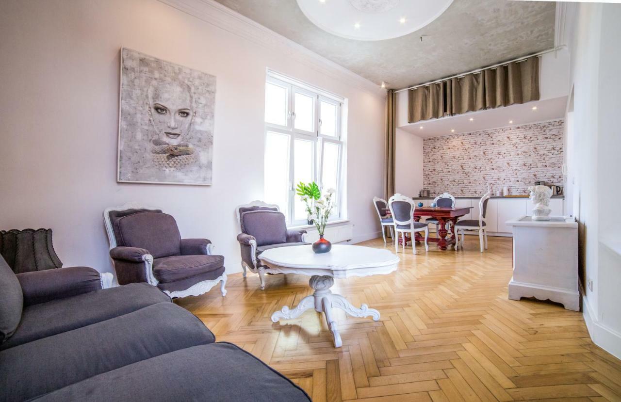 Old Town - Green Apple Apartment วรอตซวาฟ ภายนอก รูปภาพ